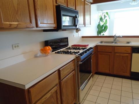 3212 Anton Dr, Aurora, IL 60504 photo 8