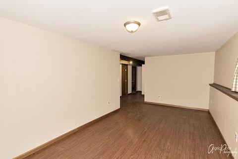 4909 Pistakee Dr, Mchenry, IL 60051 photo 18