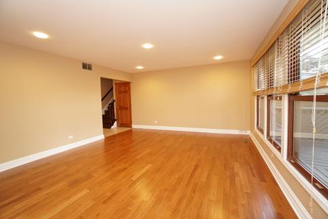 830 Hillcrest Blvd, Hoffman Estates, IL 60169 photo 5