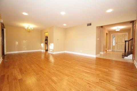 830 Hillcrest Blvd, Hoffman Estates, IL 60169 photo 4