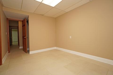 830 Hillcrest Blvd, Hoffman Estates, IL 60169 photo 31
