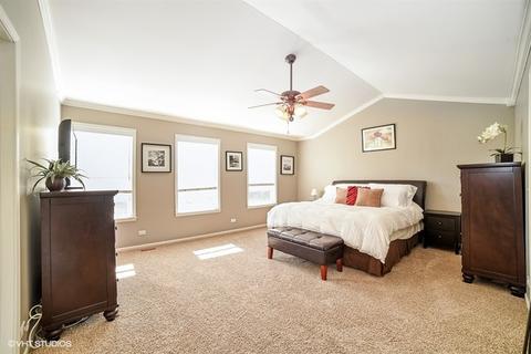 1542 Derby Ln, Bartlett, IL 60103 photo 10