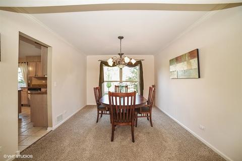 1542 Derby Ln, Bartlett, IL 60103 photo 6