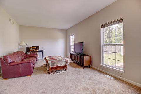 2420 Hannibal Cir, Plainfield, IL 60586 photo 4