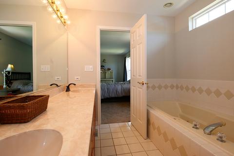 2420 Hannibal Cir, Plainfield, IL 60586 photo 14