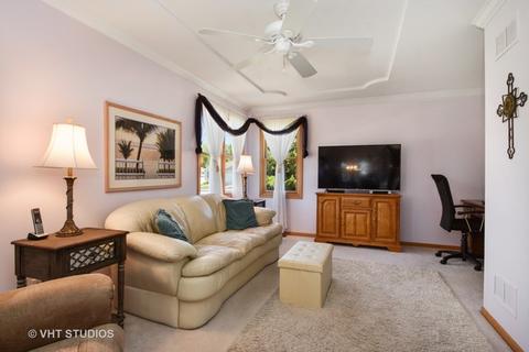201 Hillcrest Ln, Steger, IL 60475 photo 8