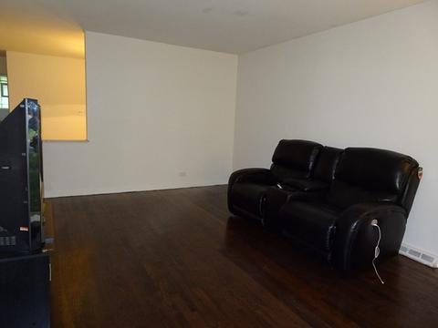 12827 E Playfield Dr, Crestwood, IL 60445 photo 2