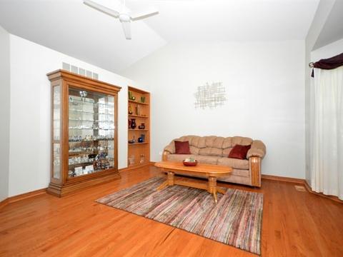 4412 Willowbend Dr, Plainfield, IL 60586 photo 4