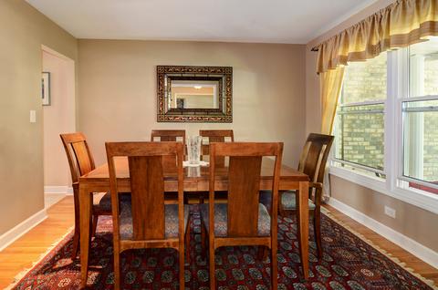 8461 Clynderven Rd, Burr Ridge, IL 60527 photo 5