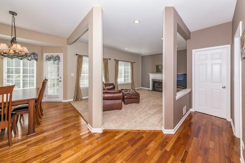 674 Aster Dr, Gurnee, IL 60031 photo 9