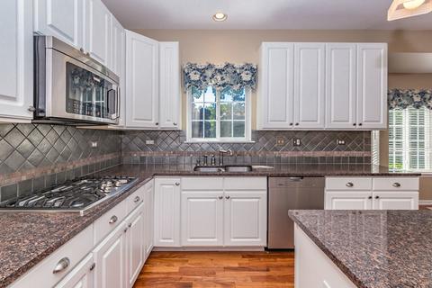 674 Aster Dr, Gurnee, IL 60031 photo 5