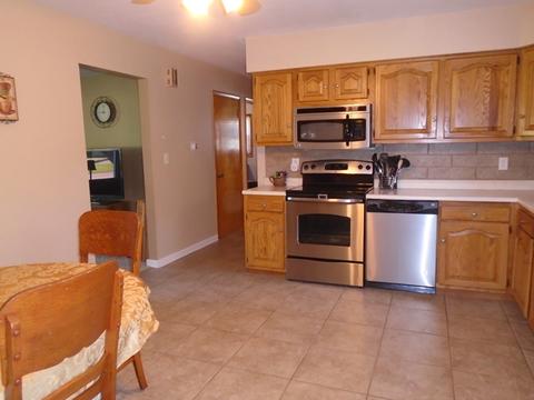 2321 12th St, Peru, IL 61354 photo 9