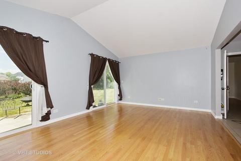 2906 Diane Dr, Aurora, IL 60504 photo 7