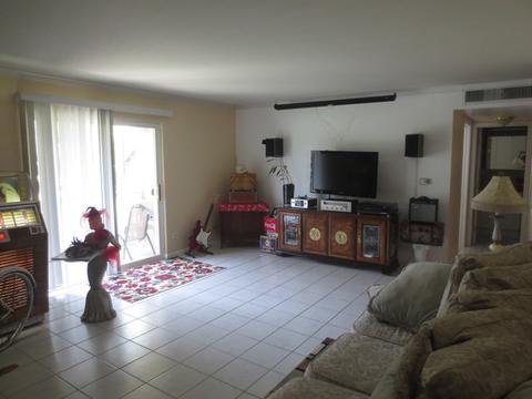 910 Beau Dr #214, Des Plaines, IL 60016 photo 2
