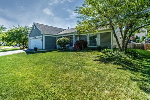 1870 Gleneagle Cir, Elgin, IL 60123 photo 2