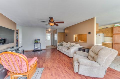 1870 Gleneagle Cir, Elgin, IL 60123 photo 6