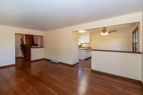 444 Parkside Ave, Itasca, IL 60143 photo 4