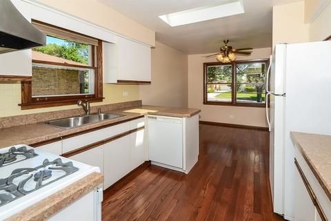 444 Parkside Ave, Itasca, IL 60143 photo 9