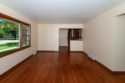 444 Parkside Ave, Itasca, IL 60143 photo 3