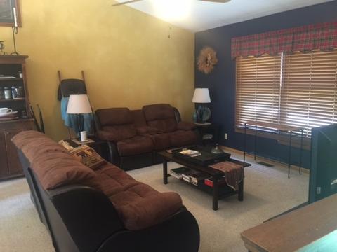 419 Forest View Dr, Genoa, IL 60135 photo 2