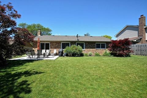 1523 Huntleigh Dr, Wheaton, IL 60189 photo 24