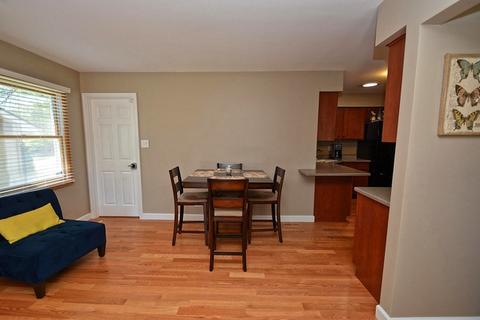 1523 Huntleigh Dr, Wheaton, IL 60189 photo 7