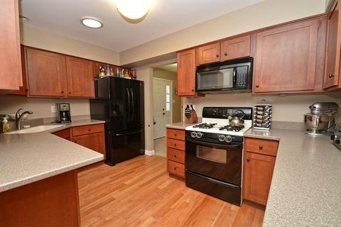 1523 Huntleigh Dr, Wheaton, IL 60189 photo 10