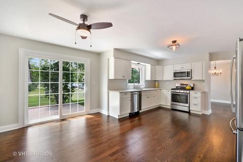323 Wildberry Ln, Bartlett, IL 60103 photo 7