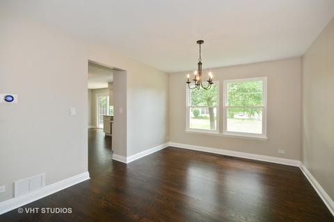 323 Wildberry Ln, Bartlett, IL 60103 photo 8