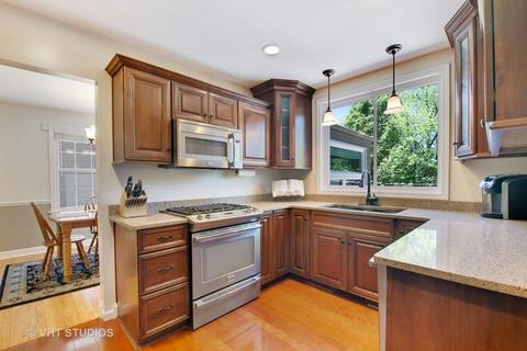 402 Repton Rd, Riverside, IL 60546 photo 4