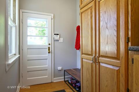 907 Mapleton Ave, Oak Park, IL 60302 photo 9