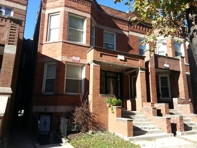 6138 S Champlain Ave, Chicago, IL 60637 photo 2