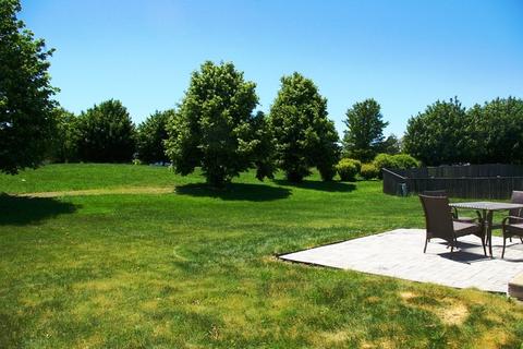 721 Periwinkle Ln, Aurora, IL 60504 photo 2