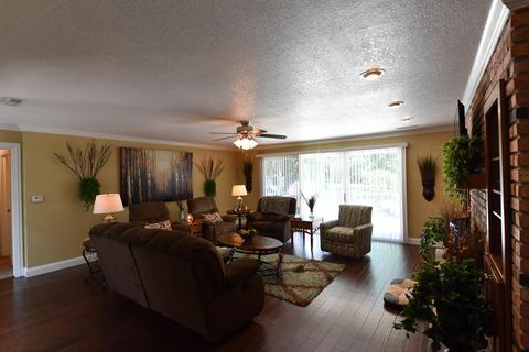 1305 Oaktree Ln, Kankakee, IL 60901 photo 16