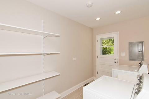 207 Rush St, Roselle, IL 60172 photo 9