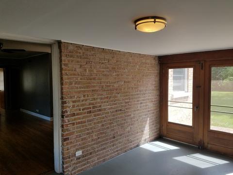 787 S 5th Ave, Des Plaines, IL 60016 photo 9