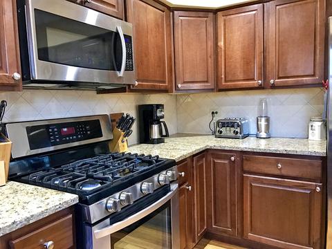 551 Philip Dr, Bartlett, IL 60103 photo 9