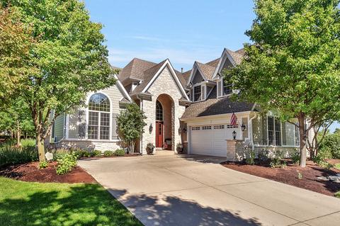 2444 Legacy Dr, Aurora, IL 60502 photo 1