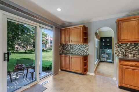 4600 Jade Ln, Hoffman Estates, IL 60192 photo 5