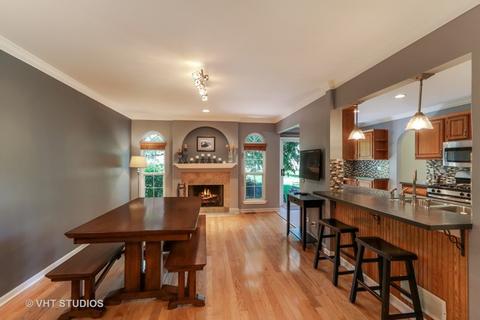 4600 Jade Ln, Hoffman Estates, IL 60192 photo 7