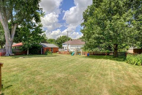 204 E Van Buren St, Philo, IL 61864 photo 34