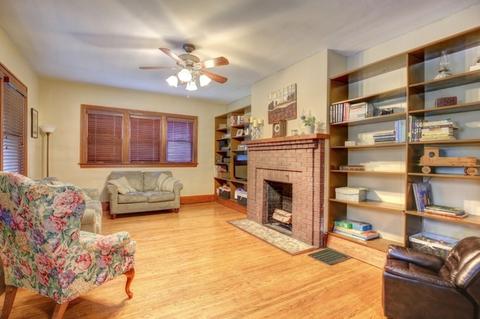 204 E Van Buren St, Philo, IL 61864 photo 11