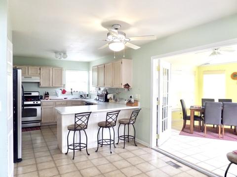 1539 Walnut Creek Dr, Elgin, IL 60123 photo 10