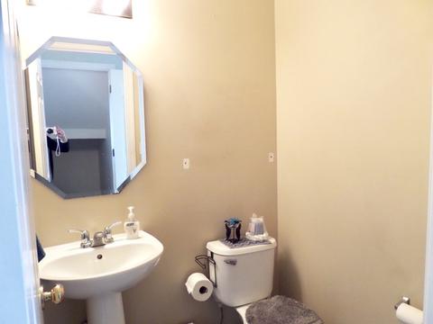 1539 Walnut Creek Dr, Elgin, IL 60123 photo 11