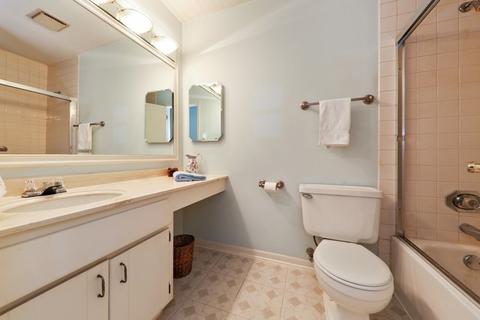 1653 Dover Ct #A, Wheaton, IL 60189 photo 10