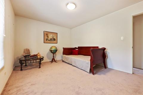 1653 Dover Ct #A, Wheaton, IL 60189 photo 8