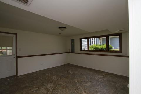 616 E Bonner Rd, Wauconda, IL 60084 photo 5