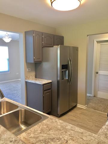 541 Lancaster Cir, Elgin, IL 60123 photo 8