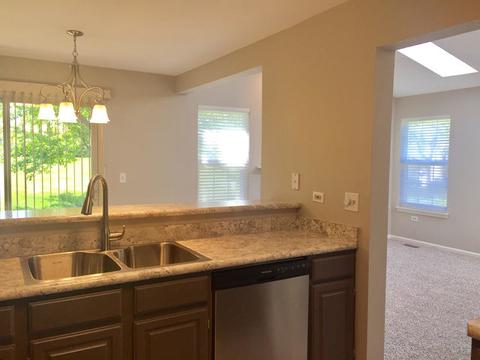 541 Lancaster Cir, Elgin, IL 60123 photo 9