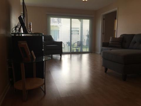 1273 Longacre Ln, Wheeling, IL 60090 photo 2